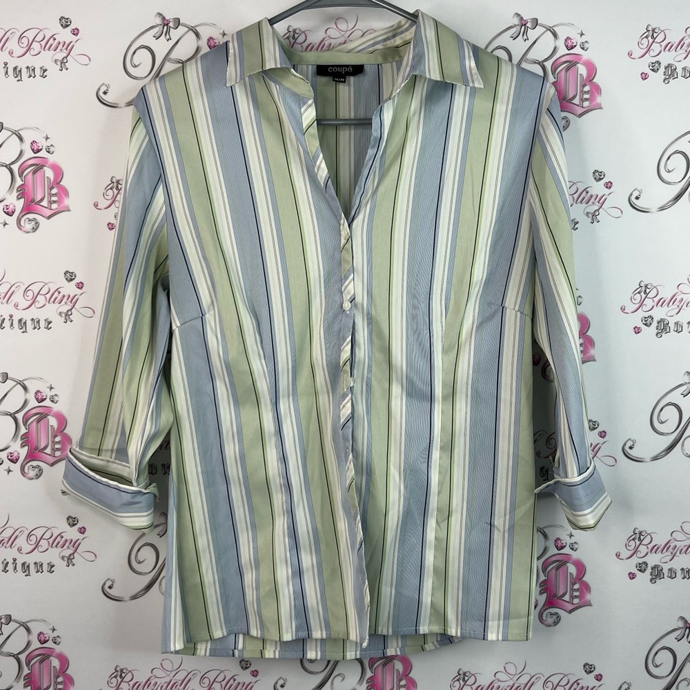 Coupe button up shirt collared green blue white Striped Button-Up Women's Top